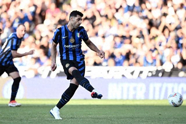 记者：塔雷米预计下周启程前往意大利，国米准备出售他