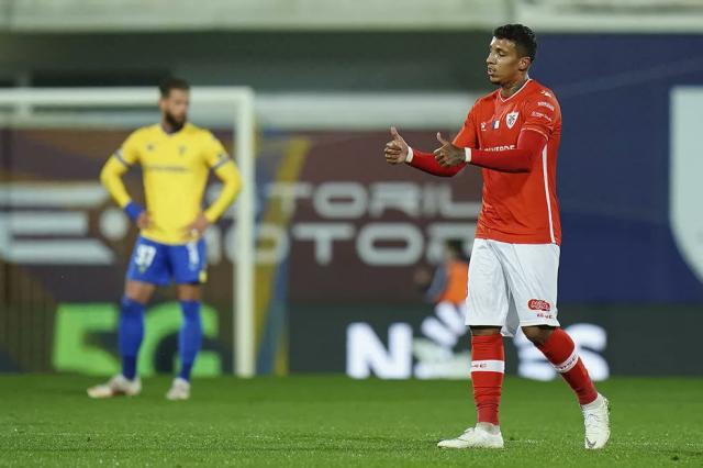 华体会全站app下载-泰山重组洋枪团克雷桑+1？葡超前锋最快三月底启程